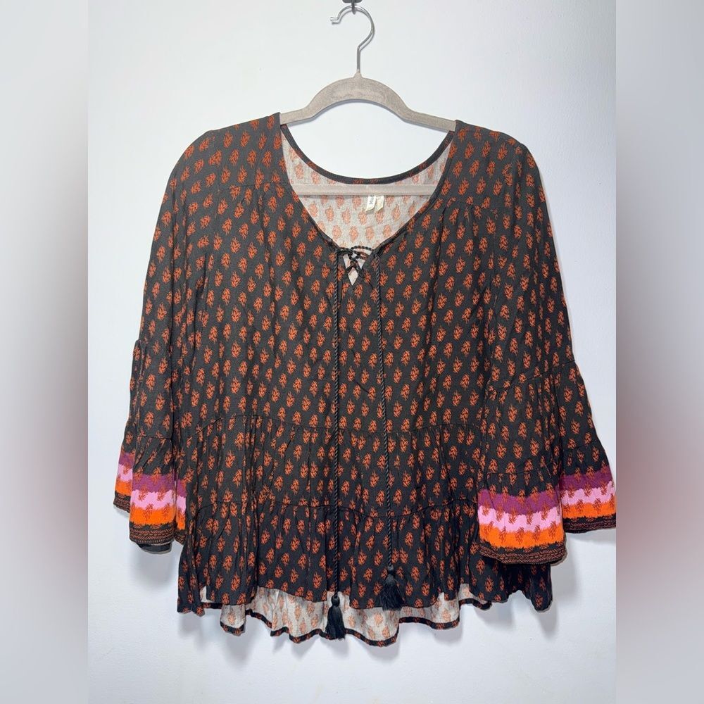 Mudd Boho Vintage Black and Orange front tie Bell sleeve witchy Blouse M EUC
